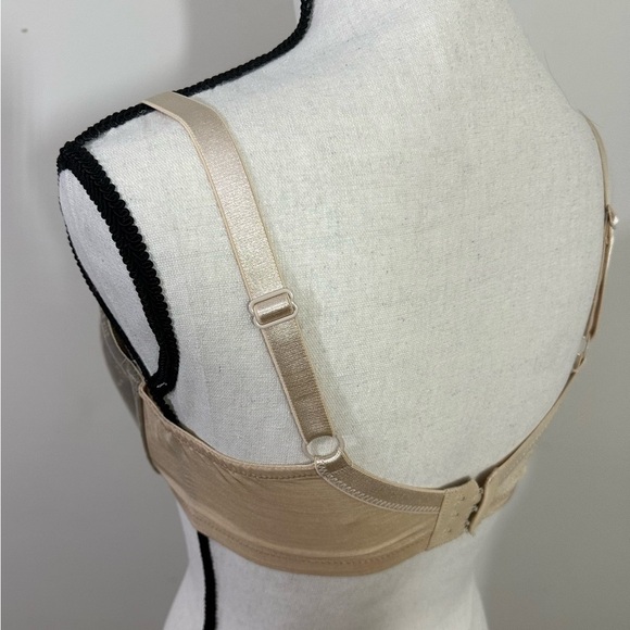 Barely Breezies. sz 38C bra. Sand color with gray lace accent - Picture 7 of 10